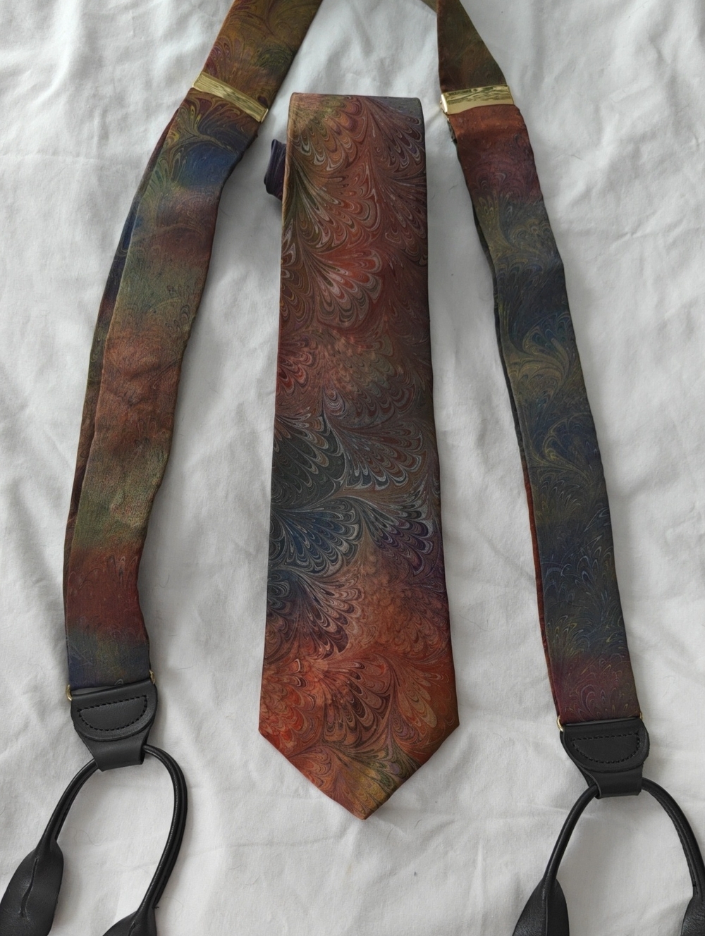 Men's Handcrafted Silk Tie And Suspenders Set - Picture 7 of 16